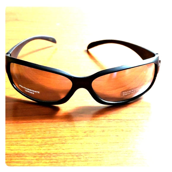 Sunglasses - Picture 1 of 3